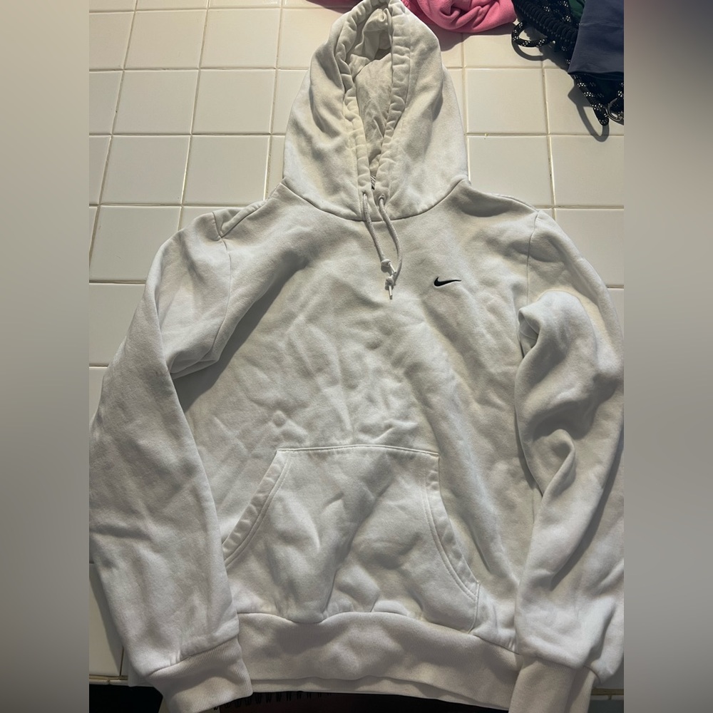 Nike women’s sweatshirt